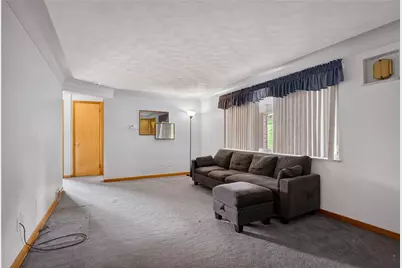 616 Laura Avenue, West Mifflin, PA 15122 - Photo 3