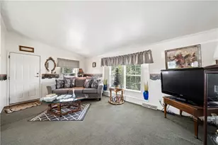 524 N 5th St, Youngwood, PA 15697 - Photo 7
