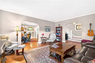 1014 Milton St, Pittsburgh, PA 15218 - Photo 11