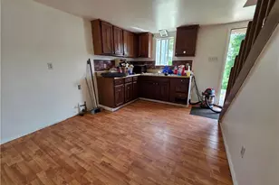 15 Coal St, Charleroi Boro, PA 15432 - Photo 3