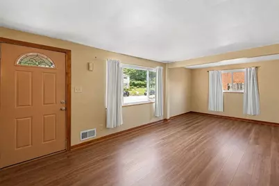 1035 Sanda Dr, Pittsburgh, PA 15227 - Photo 3