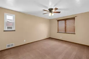 1035 Sanda Dr, Pittsburgh, PA 15227 - Photo 7