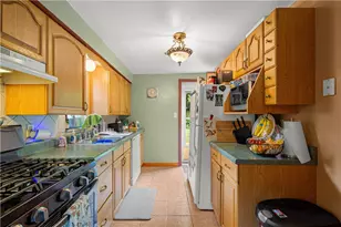 1035 Sanda Dr, Pittsburgh, PA 15227 - Photo 7