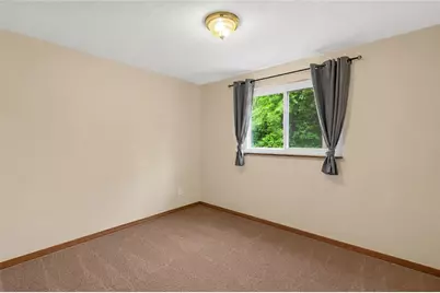 1035 Sanda Dr, Pittsburgh, PA 15227 - Photo 11