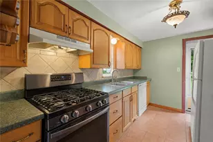 1035 Sanda Dr, Pittsburgh, PA 15227 - Photo 5