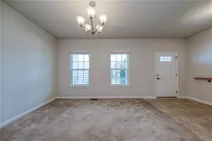 228 Oakmont Dr, Ross Twp, PA 15229 - Photo 7