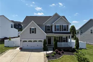 228 Oakmont Dr, Ross Twp, PA 15229 - Photo 1