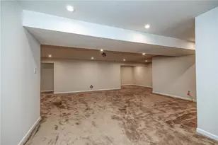 228 Oakmont Dr, Ross Twp, PA 15229 - Photo 23