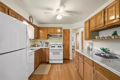 218 Old Lesnett Rd, Pittsburgh, PA 15241 - Photo 9