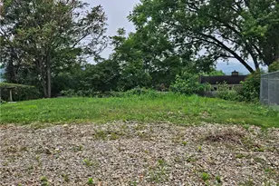 1333 Riverview Dr, Pittsburgh, PA 15147 - Photo 21