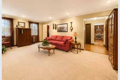 739 Melody Ln, Shenango Township, PA 16101 - Photo 7