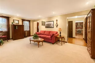 739 Melody Ln, Shenango Township, PA 16101 - Photo 7