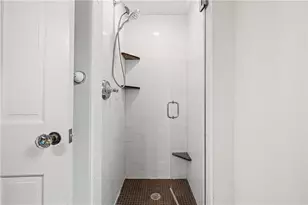 245 Morrison Dr, Pittsburgh, PA 15216 - Photo 21