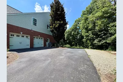 108 Creekwood Dr, Peters Township, PA 15367 - Photo 3