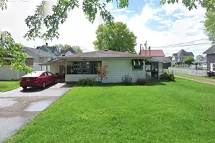 303 W South St, Carmichaels-Cumberland, PA 15320 - Photo 1