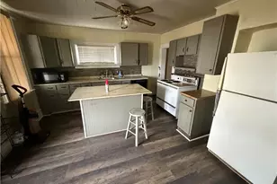 28 Grant St, Menallen Township, PA 15468 - Photo 15