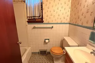 329 Highland Ave, Pittsburgh, PA 15229 - Photo 9