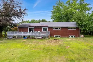 7115 Sansue Dr, Bethel Park, PA 15102 - Photo 37