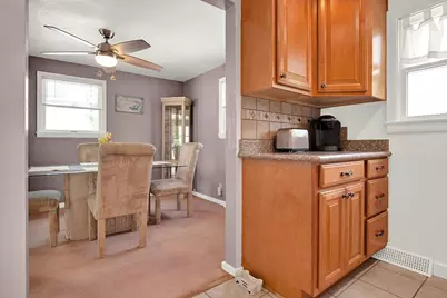 320 Cedar St, Jeannette, PA 15644 - Photo 11