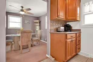 320 Cedar St, Jeannette, PA 15644 - Photo 11