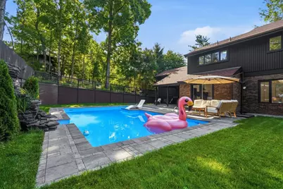1660 Queens Dr, South Park, PA 15129 - Photo 33
