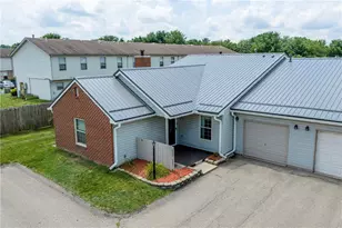 203 Brookstone Ct, Center Township, PA 16001 - Photo 23