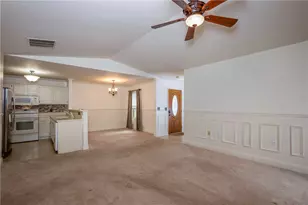 203 Brookstone Ct, Center Township, PA 16001 - Photo 5