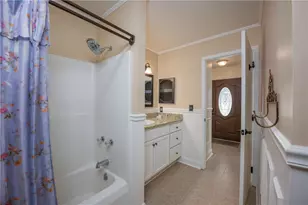 203 Brookstone Ct, Center Township, PA 16001 - Photo 19