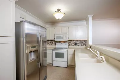 203 Brookstone Ct, Center Township, PA 16001 - Photo 7