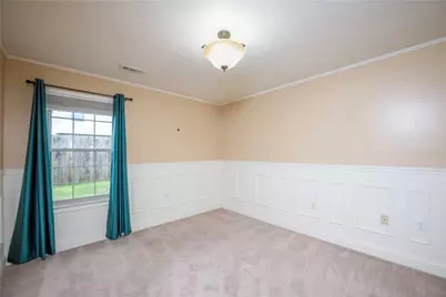 203 Brookstone Ct, Center Township, PA 16001 - Photo 13