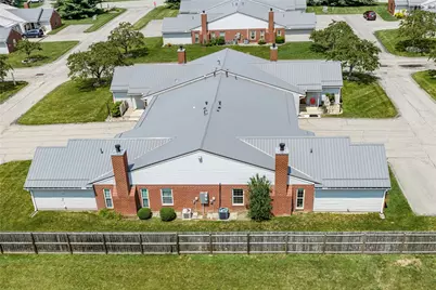 203 Brookstone Ct, Center Township, PA 16001 - Photo 27