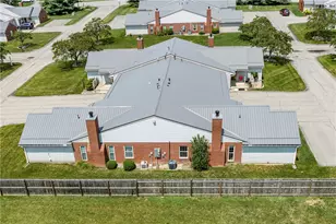 203 Brookstone Ct, Center Township, PA 16001 - Photo 27