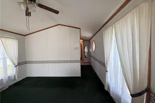 124 Woodbine Ln, Oakland Township, PA 16001 - Photo 11