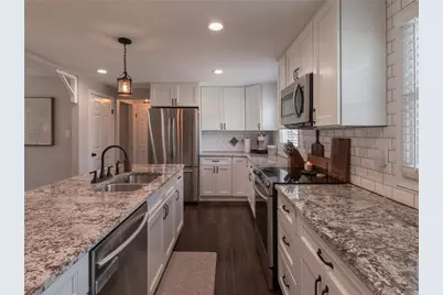 236 Lisa Dr, Bethel Park, PA 15102 - Photo 7