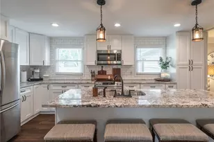 236 Lisa Dr, Bethel Park, PA 15102 - Photo 9