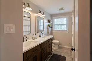 236 Lisa Dr, Bethel Park, PA 15102 - Photo 23