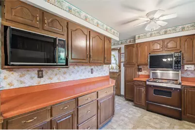 14 Oak St, Fallowfield, PA 15022 - Photo 7