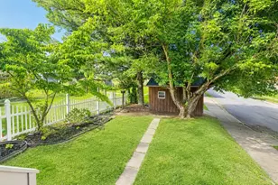 439 Longfellow St, Vandergrift, PA 15690 - Photo 15