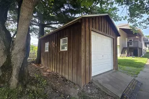 439 Longfellow St, Vandergrift, PA 15690 - Photo 13