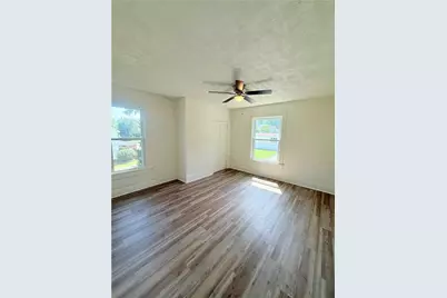 2013 S Jefferson St, Shenango Township, PA 16102 - Photo 11