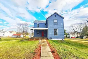 2013 S Jefferson St, Shenango Township, PA 16102 - Photo 1