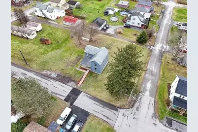2013 S Jefferson St, Shenango Township, PA 16102 - Photo 3