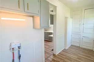 2013 S Jefferson St, Shenango Township, PA 16102 - Photo 9