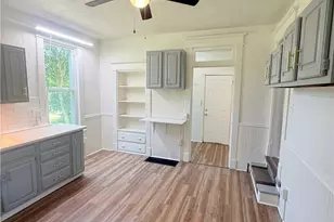 2013 S Jefferson St, Shenango Township, PA 16102 - Photo 9