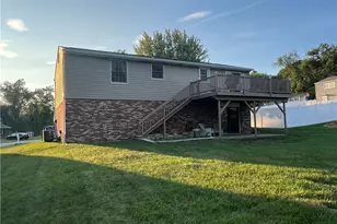 1795 Challen Ct, North Huntingdon, PA 15642 - Photo 7