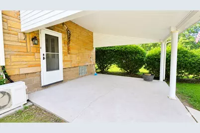 1006 Poe Street, Vandergrift, PA 15690 - Photo 15