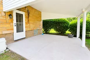 1006 Poe St, Vandergrift, PA 15690 - Photo 15