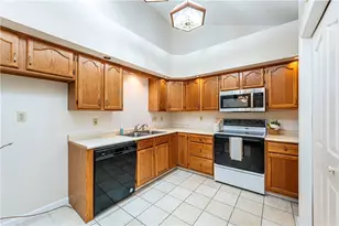 317 Vista Dr, Unity Township, PA 15601 - Photo 13