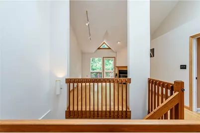 317 Vista Dr, Unity Township, PA 15601 - Photo 11