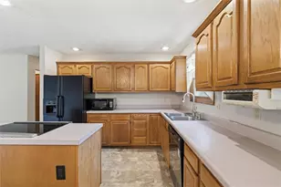 1015 Cliff Mine Rd, North Fayette, PA 15126 - Photo 7